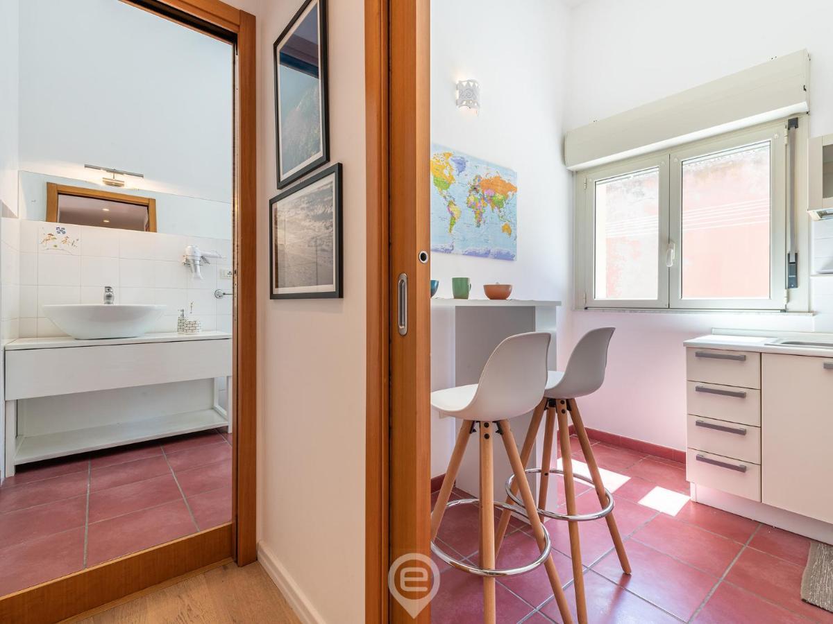 Ferienwohnung La Finestra Sul Corso Cagliari Exterior foto