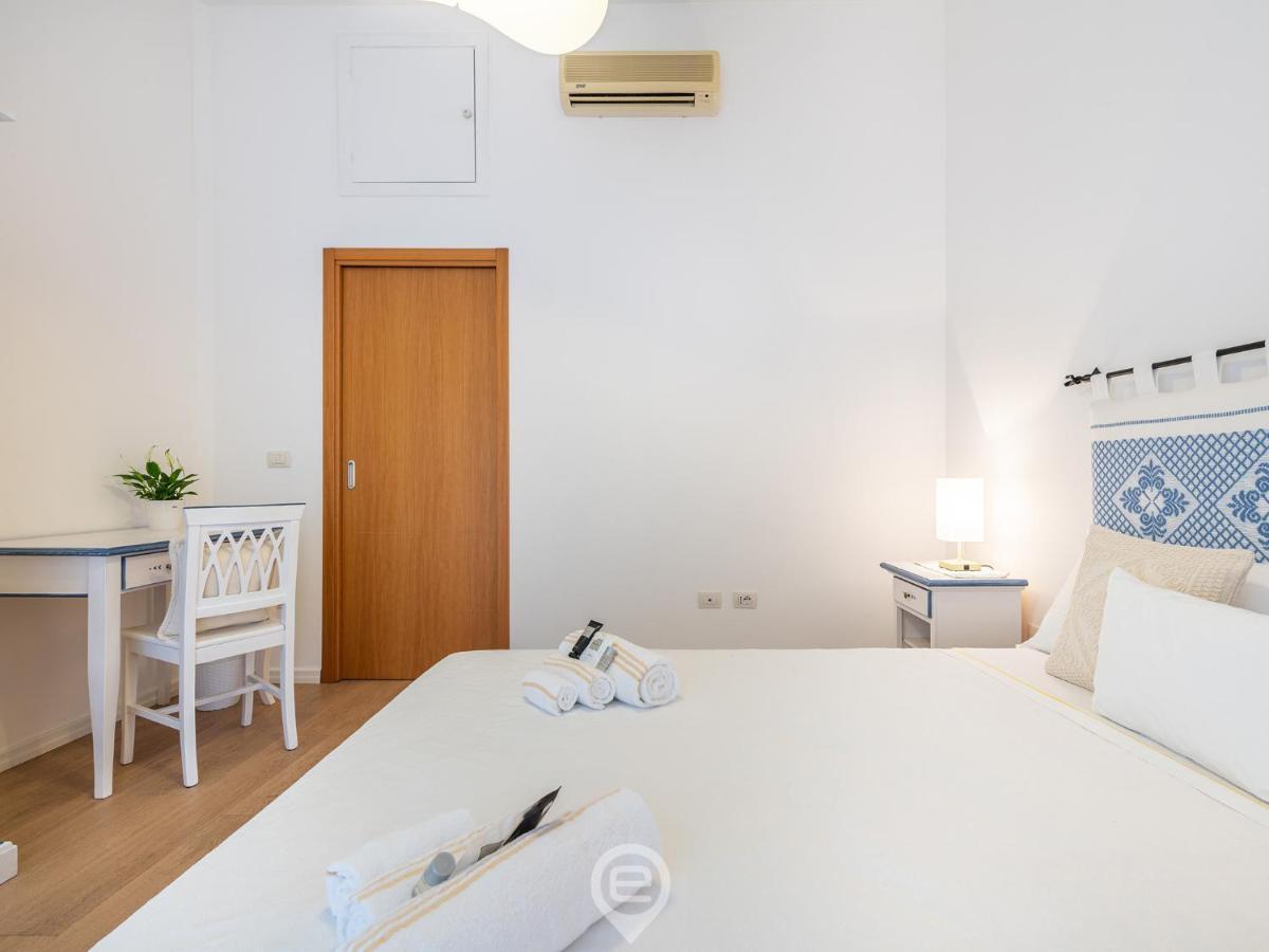 Ferienwohnung La Finestra Sul Corso Cagliari Exterior foto