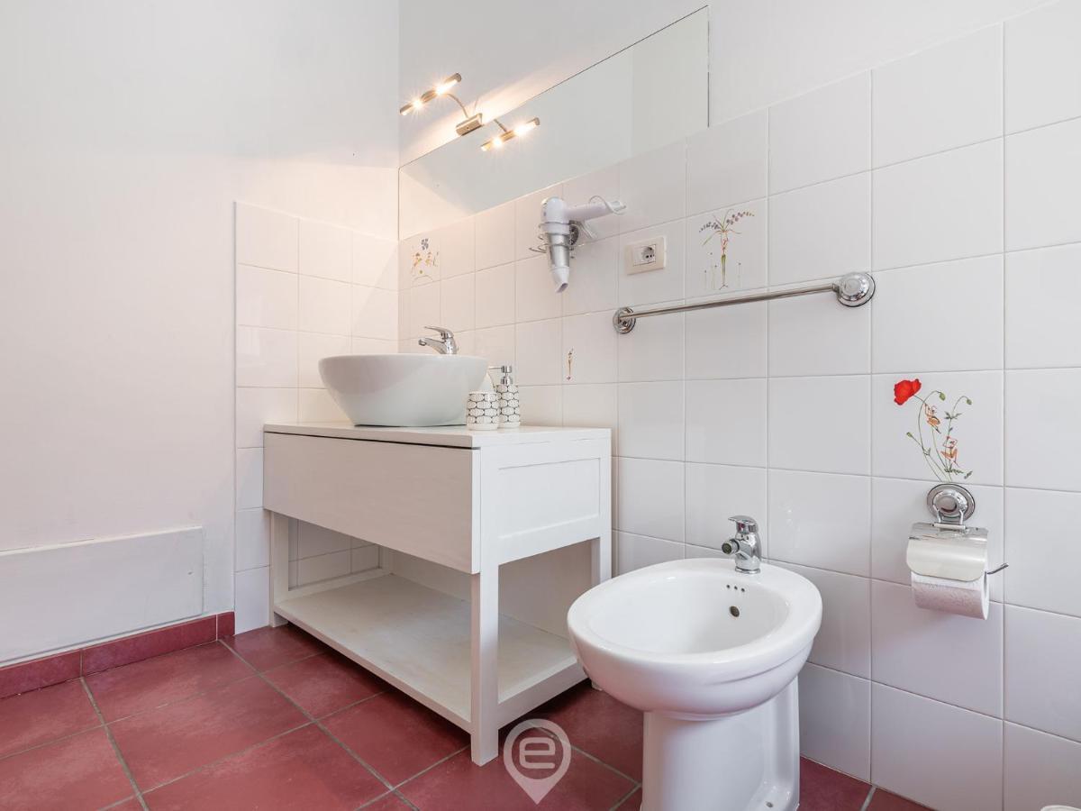 Ferienwohnung La Finestra Sul Corso Cagliari Exterior foto