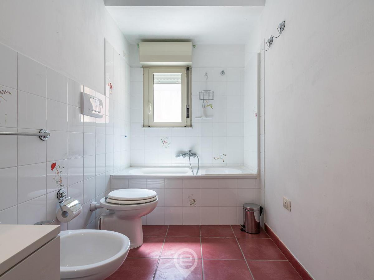 Ferienwohnung La Finestra Sul Corso Cagliari Exterior foto