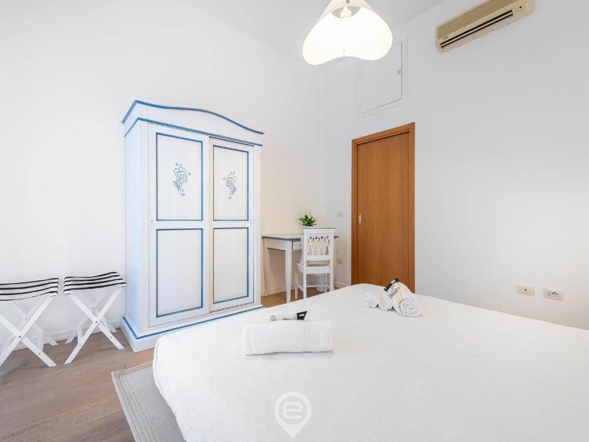 Ferienwohnung La Finestra Sul Corso Cagliari Exterior foto
